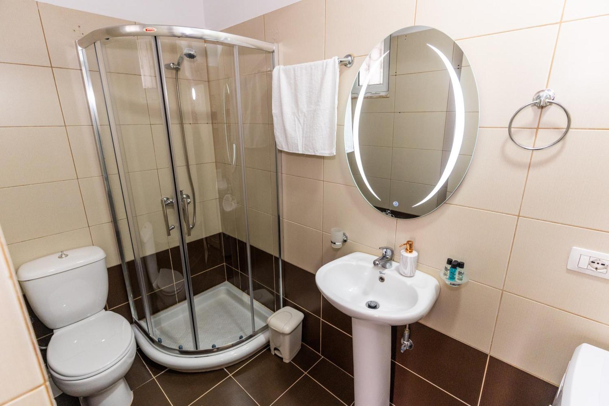 A&V Apartments Saranda Kültér fotó