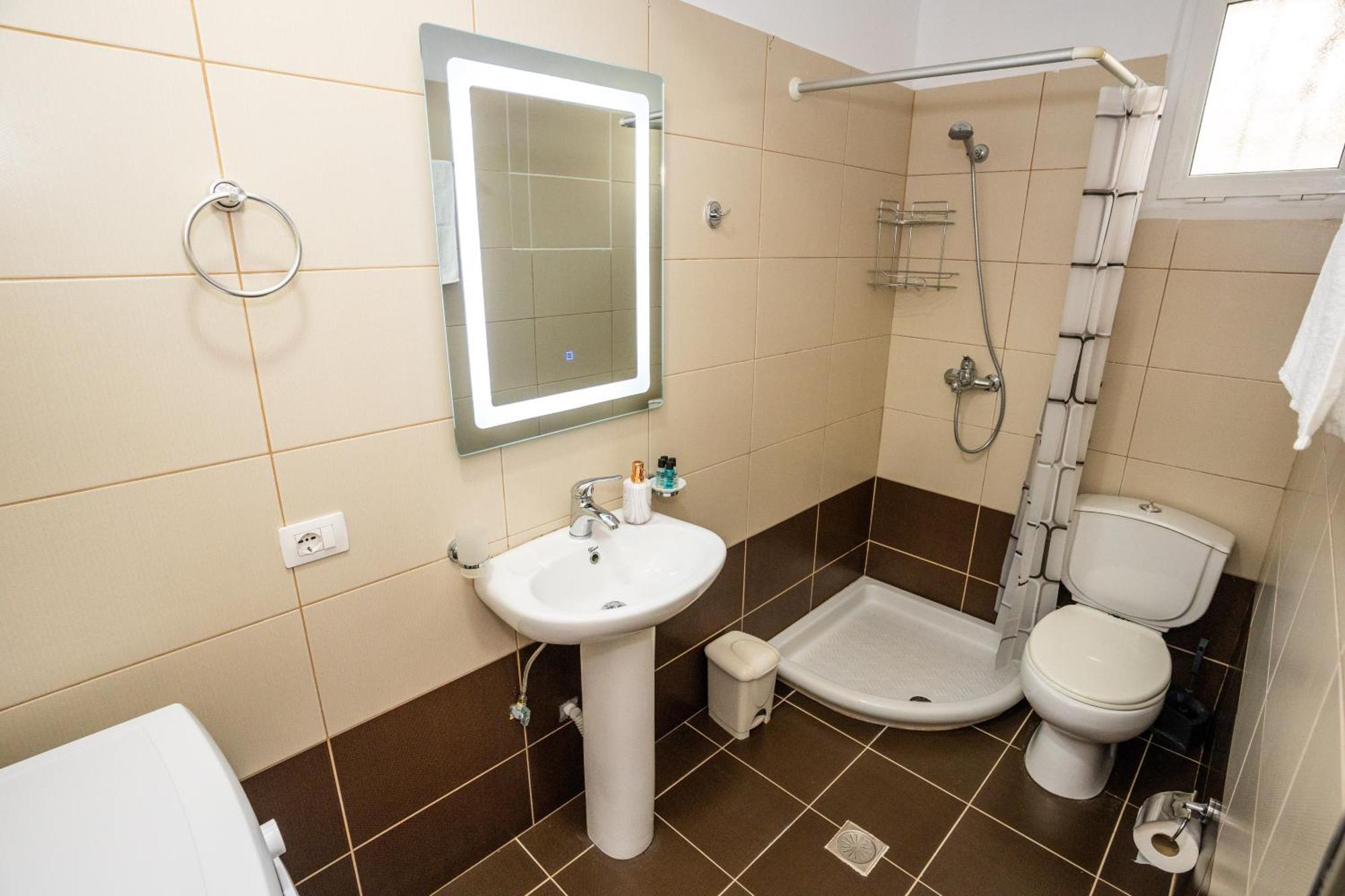A&V Apartments Saranda Kültér fotó