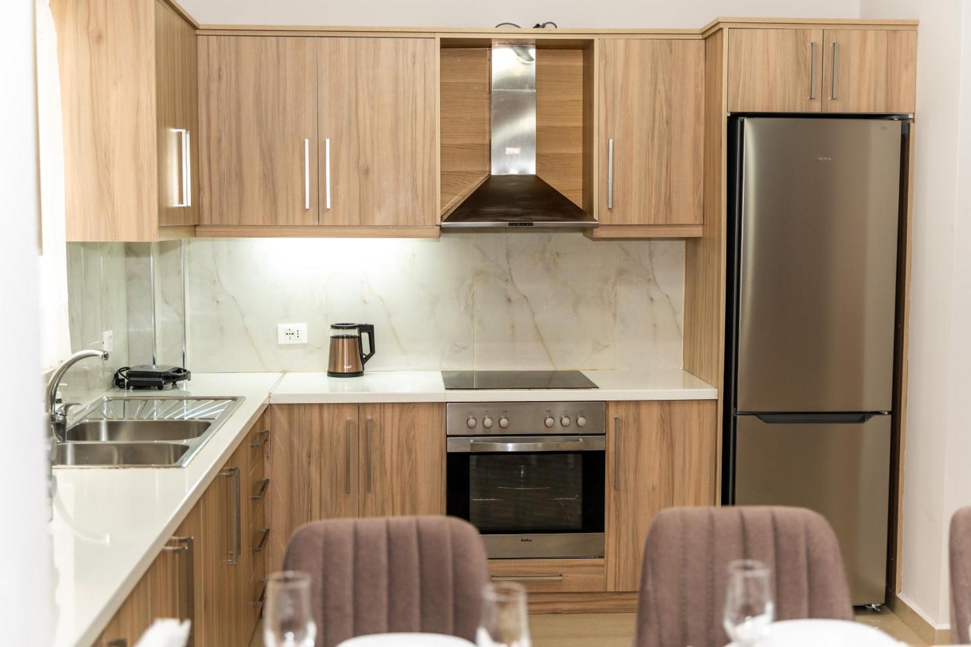 A&V Apartments Saranda Kültér fotó